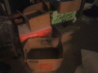 10 boxes And packing material