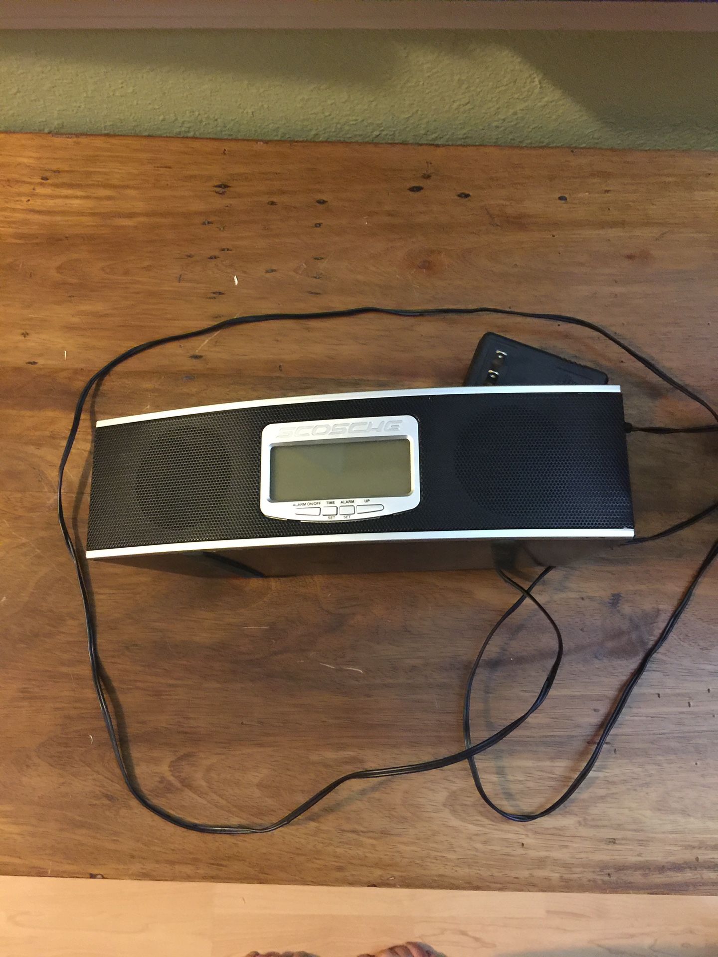 Ihome clock radio and alarm