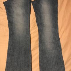 (2) Two Brand New EXPRESS PocketLess Jeans