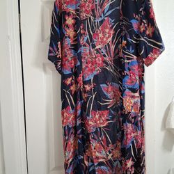 Dk blue pink floral kimono- Medium