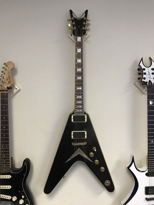 Dean Flying V guitar, EMG's!! Badass!