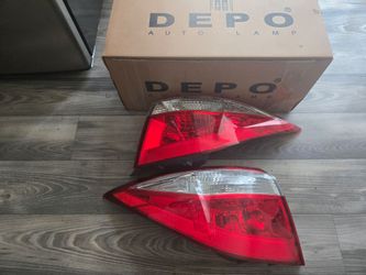 Toyota Corolla (2015) Rear Tail lights