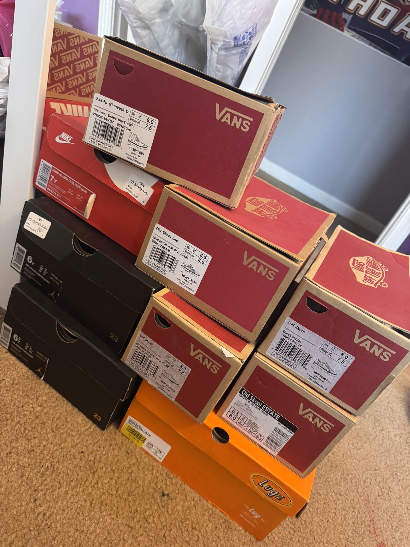 Vans , 6-6.5Y , 5 Colors