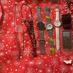 Used jewelry Chains, Bracelets Watches & Gold rings