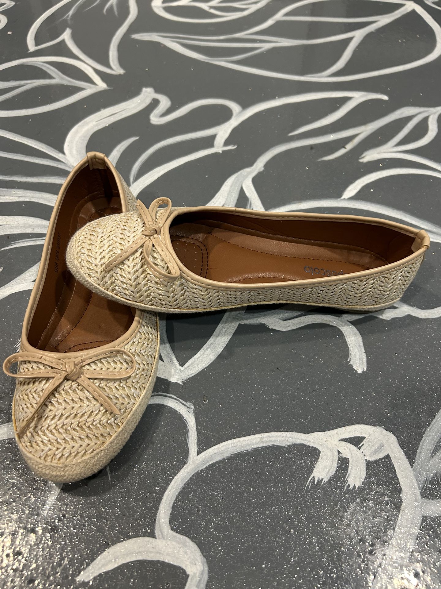 Women’s Slip-On Shoes Size 7-7.5