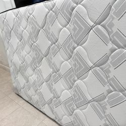 Full Size Mattress 