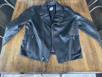 Black motorcycle jacket (sz M)
