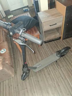Alloweek Electric Scooter