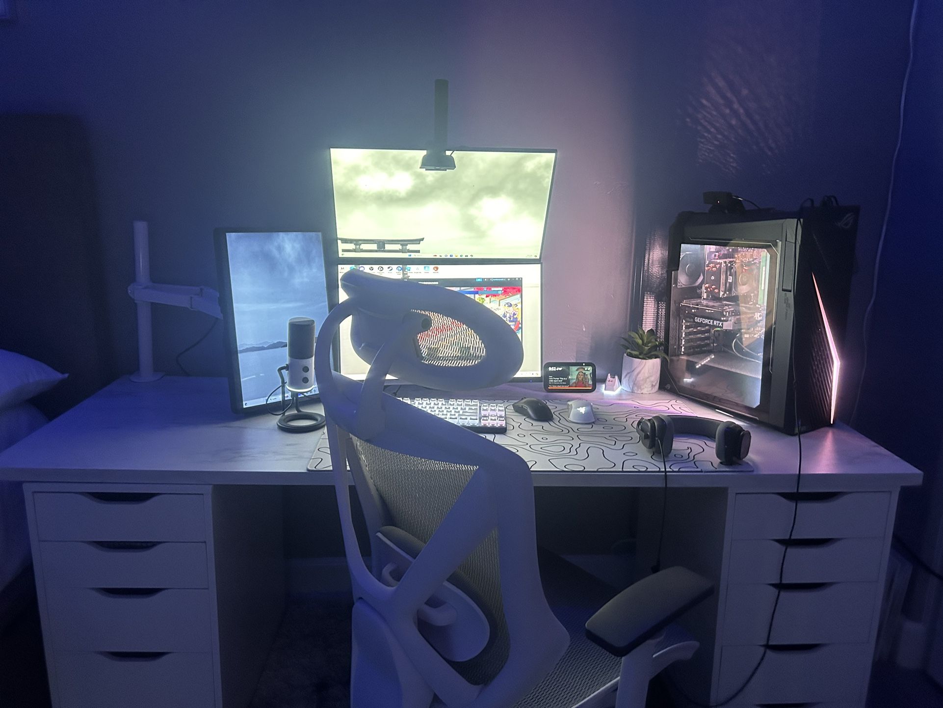 Gaming Setup READ DESCRIPTION FOR SPECS SHHOTT ME OFFERSS