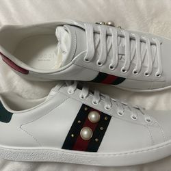 Authentic New Gucci Shoes 