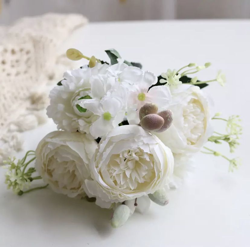 Hot Selling 1pcs/30cm Rose Pink Silk Bouquet Peony Artificial Flower 5 Big Head 4 Small Bud Bride Wedding Home Decoration Artifi  I have two bunches o