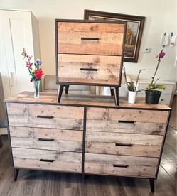 Dresser & Ningt Stand Beautiful