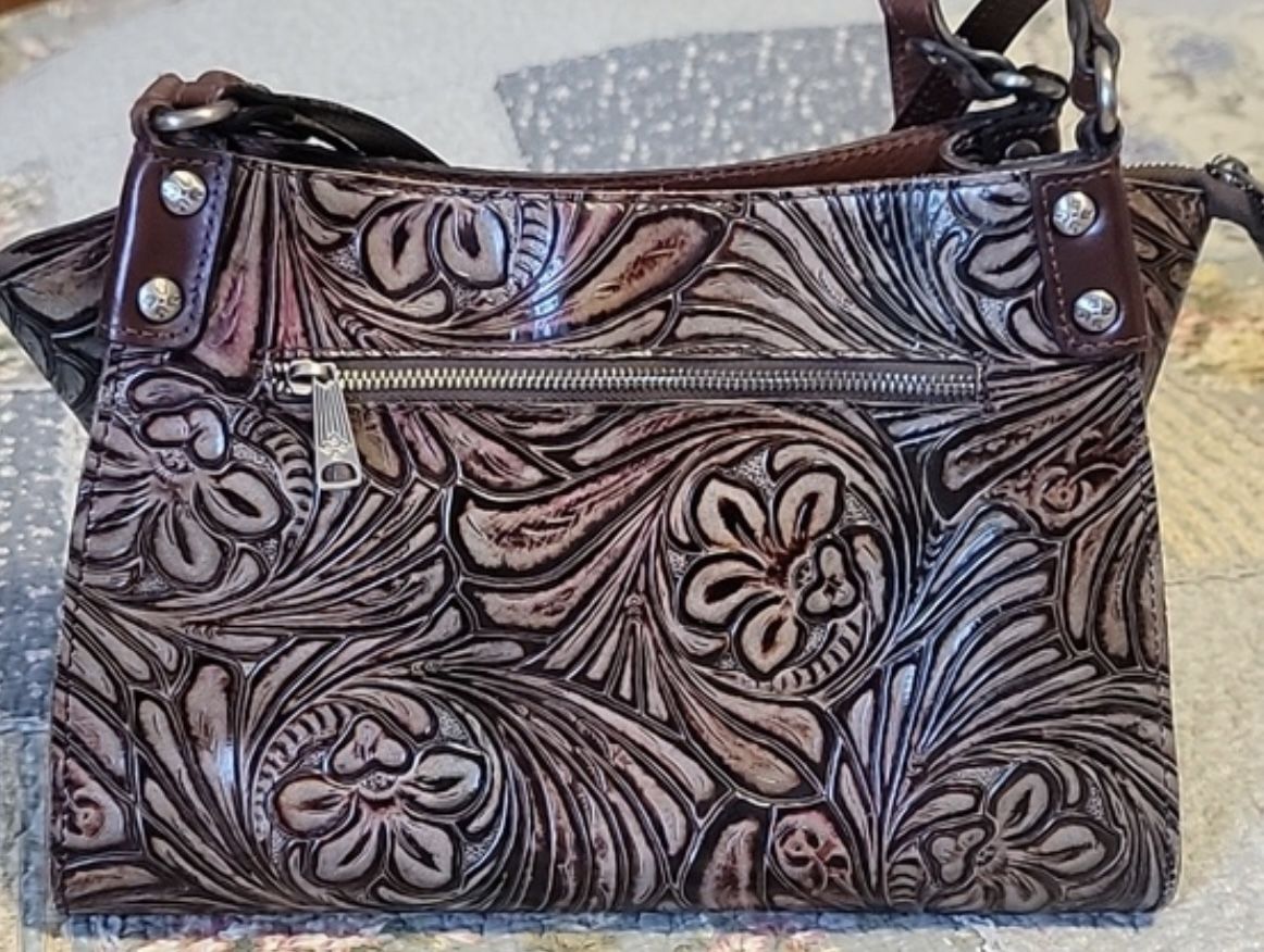 patricia nash tobacco fields Leather Tote Bag Romina W Wallet Tan/gold 2 PC for sale online lock closure ensures theyre secure Patricia Nash Brown Metal Bags