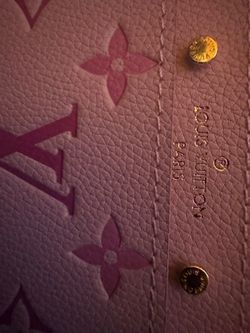 Women , clothing , accessories