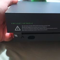 Project Scorpio Xbox Bundle 