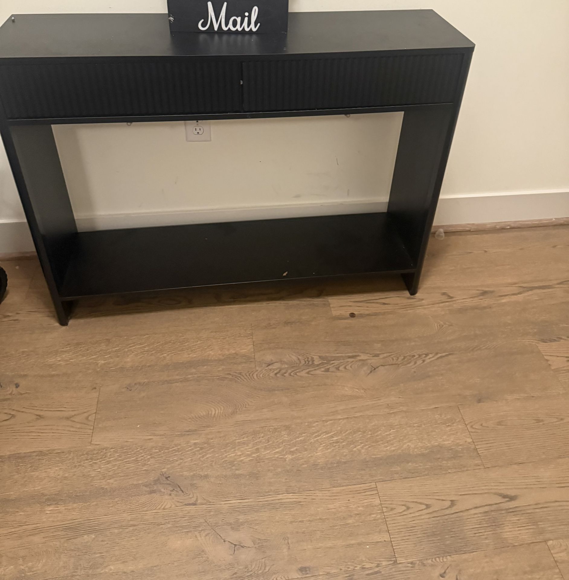 Entry Way Table 