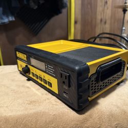 DeWALT Battery  Charger & Engine Starter