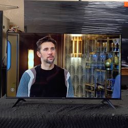 50 Inch Hisense Android 4k Smart TV Beautiful Tv Comes With Remote Control Shows Great Picture Works Perfect Guaranteed 