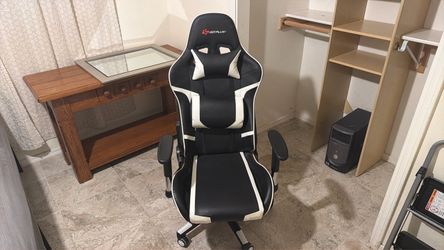 Gaming chair
