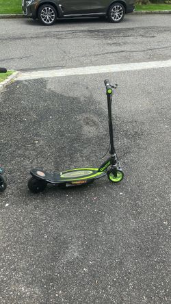 Green Razor Core E90 Electric Scooter