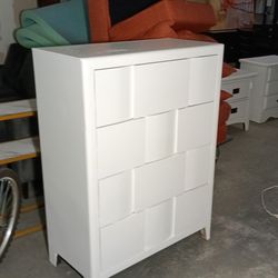 Vintage white panel chest of drawers