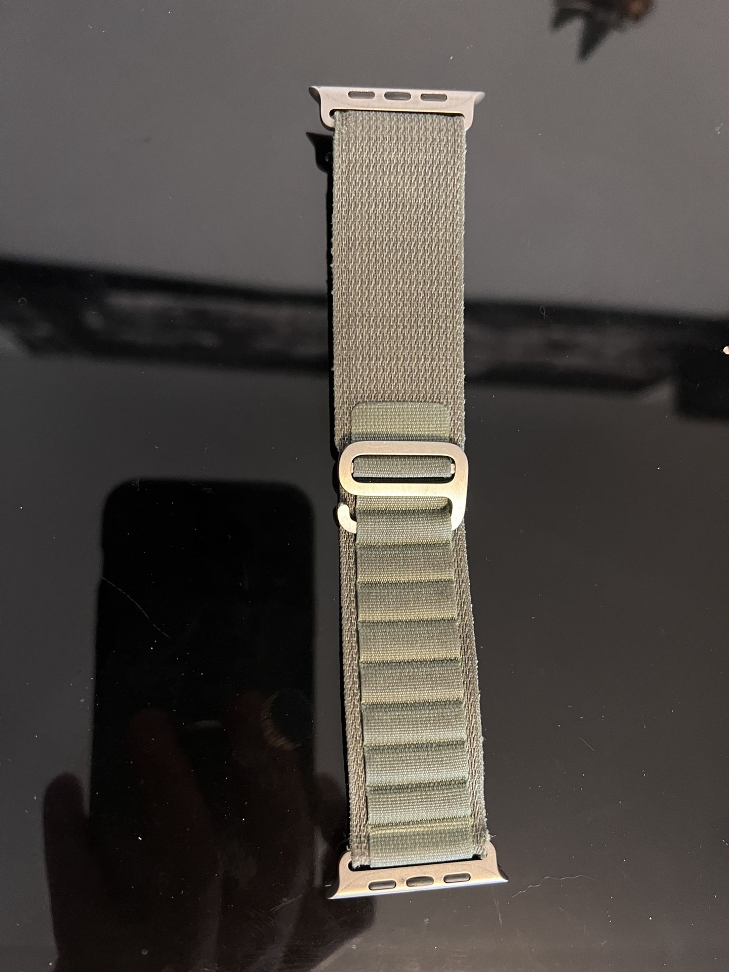 Apple Watch Ultra Olive Alpine Loop 49mm 