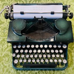 Gorgeous Green 1931 Royal P Typewriter In Great Working Condition