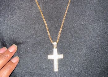 Gold plated 22 inch chain and mossanite cross pendant
