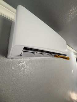 Mini split - Minisplit - Air conditioning - Air conditioner - Aire Acondicionado -