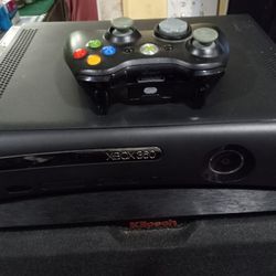 Xbox 360 120GB With 42 Games and Insignia 27" TV SOLD AS BUNDLE ONLY 