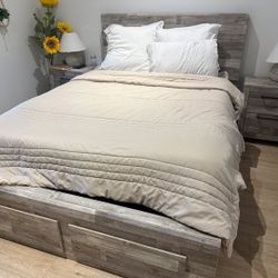 Effie 2 Drawer Queen Panel Bed with 6 Drawer Dresser and  2 Nightstand(s)