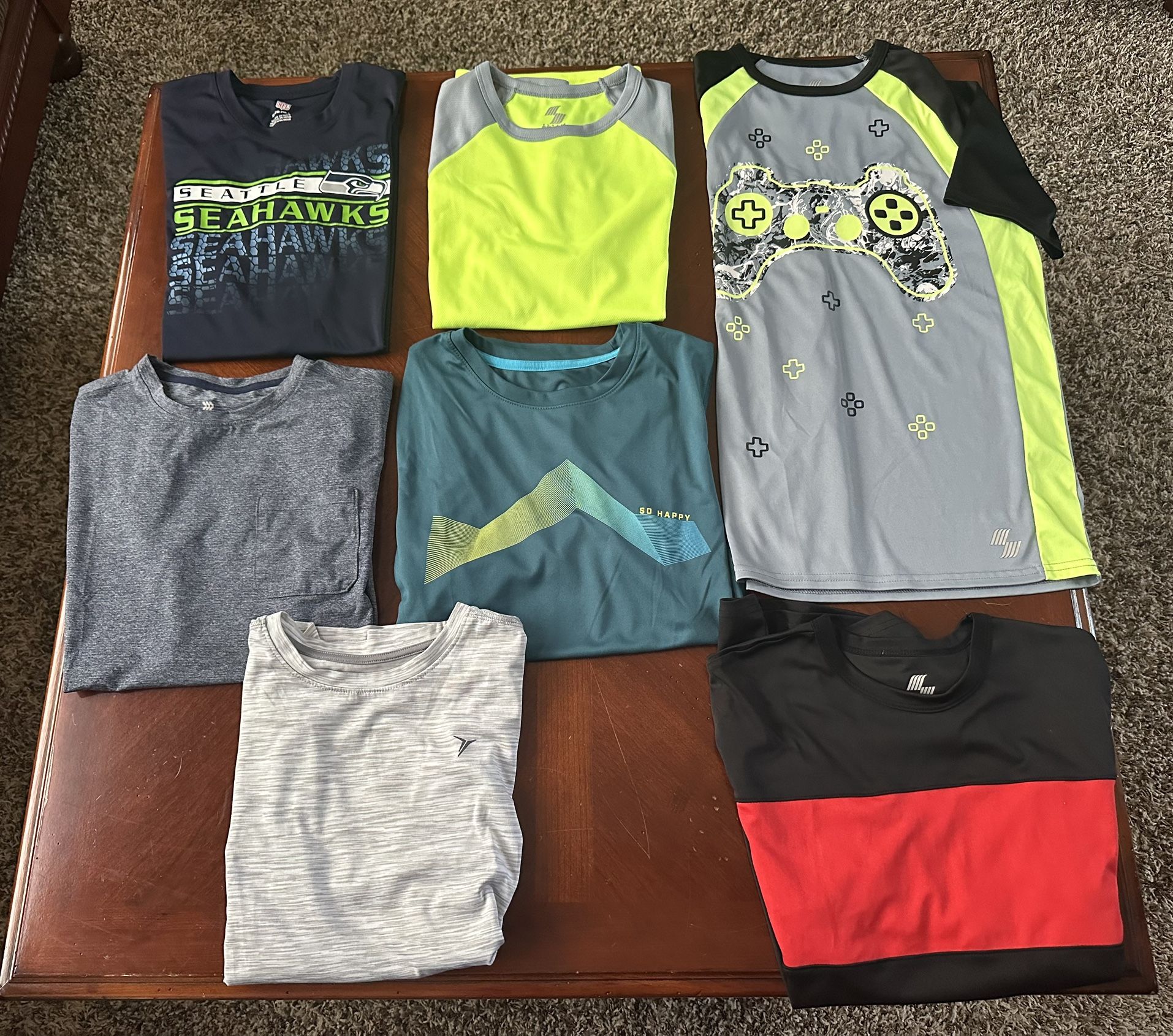 🏃🏻♂️ Athletic Wear Shirts LOT Size Youth Kids XL from smoke and pet free home in like new condition. Brands include NFL Seahawks, 3 by Children’s