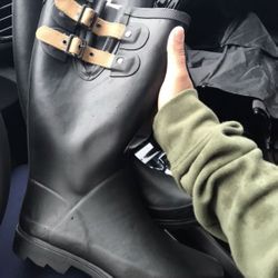 Rainy Boots Size 7 In Women