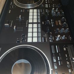 PIONEER DDJ REV7 + ProX Case BRAND NEW
