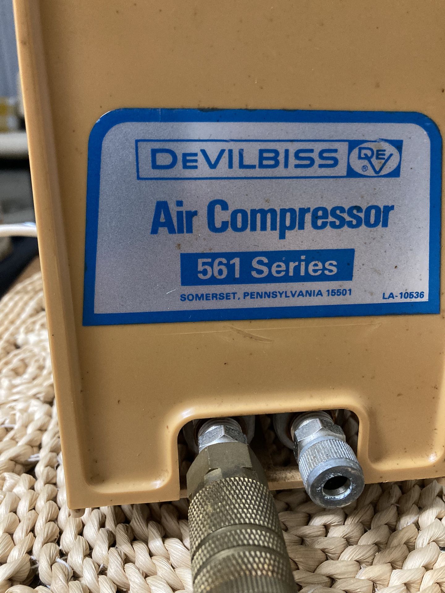 Vintage DeVILBISS 561 Series Air Compressor Model # 5615 Works Great!