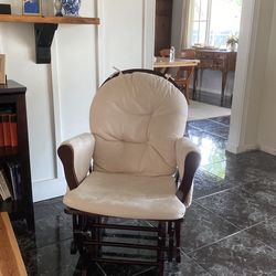 Very Well Kept rocker