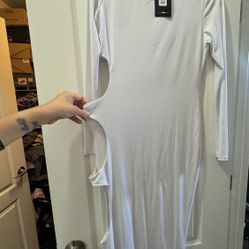 ✨ Fashion Nova “Rocking Body Cut Out Midi Dress” – Size XL (White) ✨