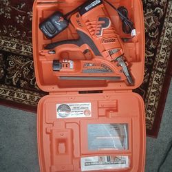 Paslode CF325 Li Cordless 30° Framing Nailer