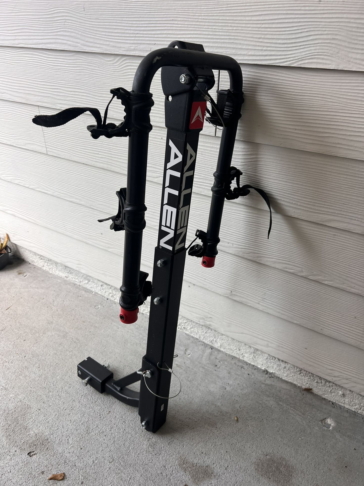 Hitch Bike Rack 3 Bikes . Like New!