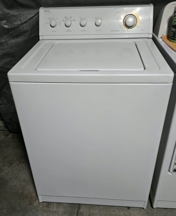 Lavadora Kyrclan Whirpool Heavy Duty Con Garantia Lusiendo Y Trabajando Exelente Y Con Garantia $300