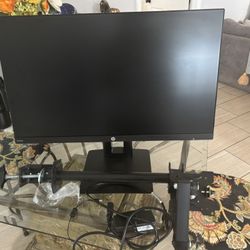 PC monitor - Comes With Wall Stand And All Screws!