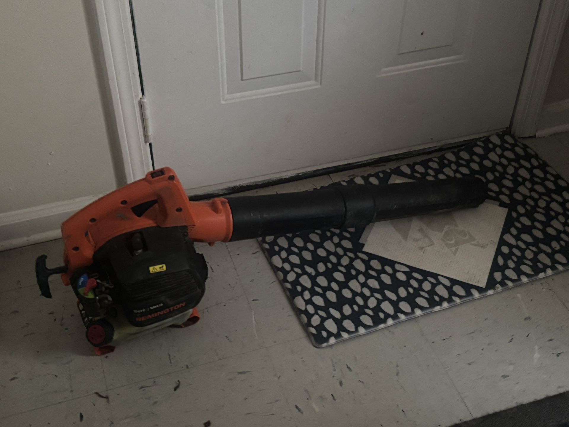 Leaf Blower