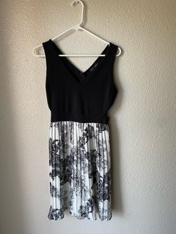 Black and White Floral Sleeveless Dress
