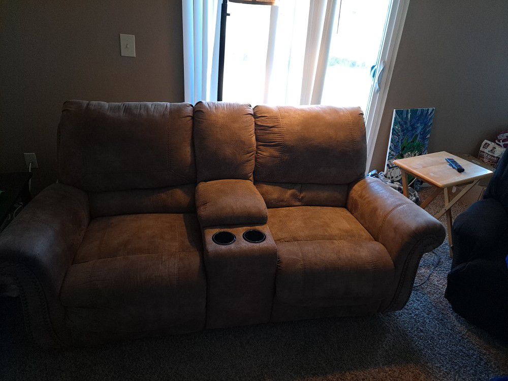 Love Seat Recliners 
