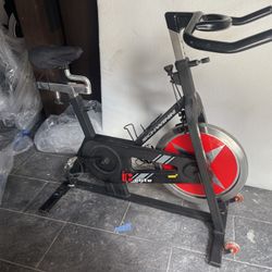 Schwinn Ic Elite Spin Cycling Stationary Bike