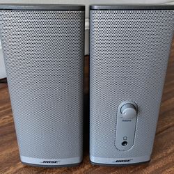 Bose Companion 2 Series II Multimedia Desktop Powered Speakers