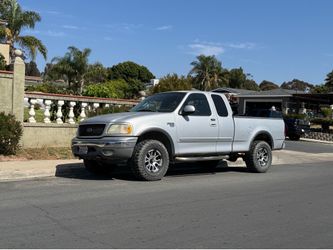 F150 lariat 4x4 Titulo limpio 2003