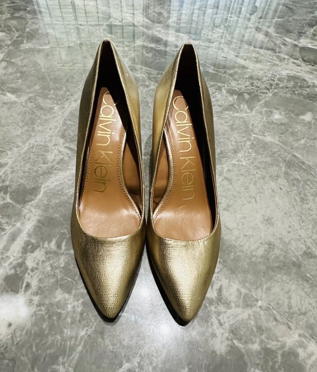 Calvin Klein Glamour Gold Pointed Toe Kitten Heels Versatile Women’s SZ 8.5. Condition is Pre-owned. Shipped with USPS Priority Mail.   Minor flesh co