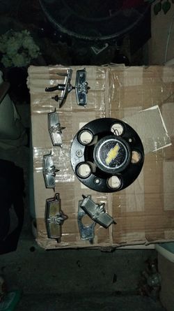 Caprice emblem OEM