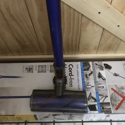 Dyson V8 Total Clean Plus Cordless Vacuum